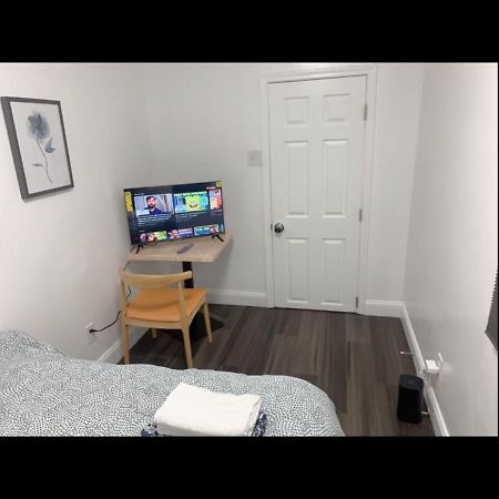 Stylist Bedroom Central Of 볼티모어 외부 사진