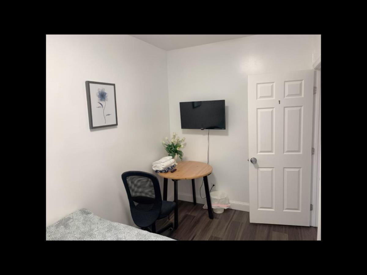 Stylist Bedroom Central Of 볼티모어 외부 사진